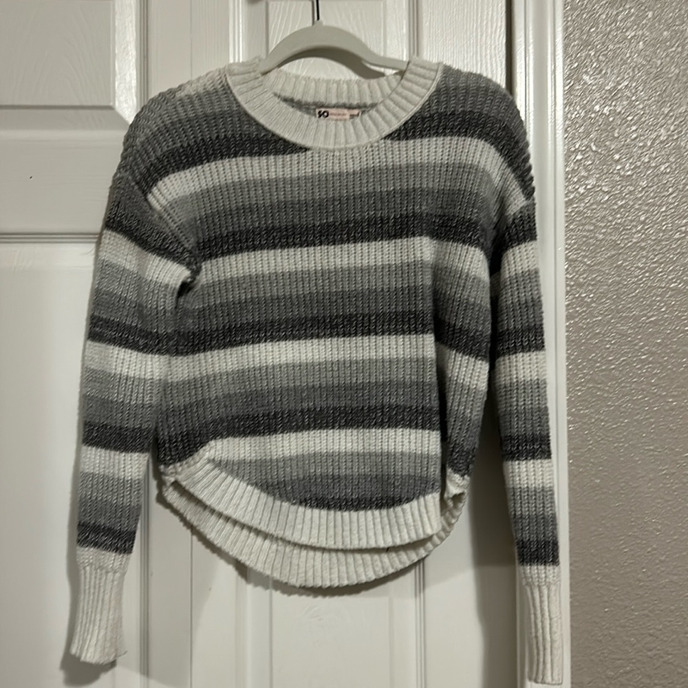 SO Knitted Sweater Size Small
